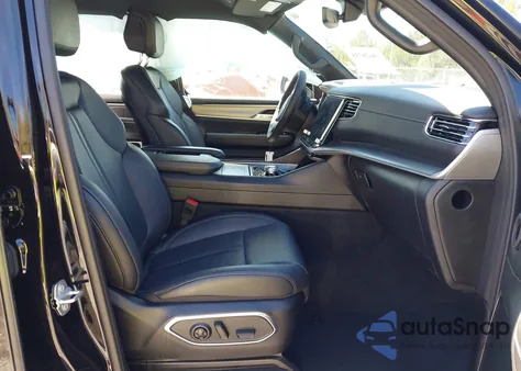 2025 Jeep Wagoneer L Series Ii 4X4 z USA, uszkodzony, nr VIN 1C4SJSBP1SS523465